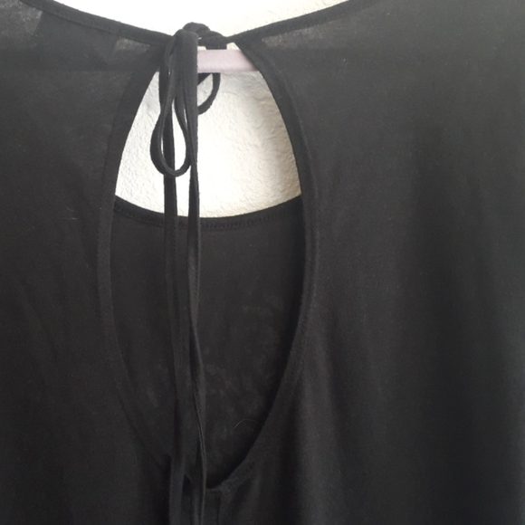 Appropriate Behavior Snow Leopard Top - Picture 6 of 6